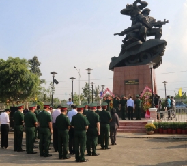 TOUR TRONG NGÀY: KHÁM PHÁ DI TÍCH ẤP BẮC & KHU DU LỊCH VINH SANG