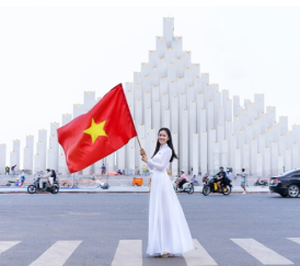 BIỂN VŨNG TÀU - NHÀ THỜ SONG VĨNH – THÁP TAM THẮNG - NHÀ ÚP NGƯỢC