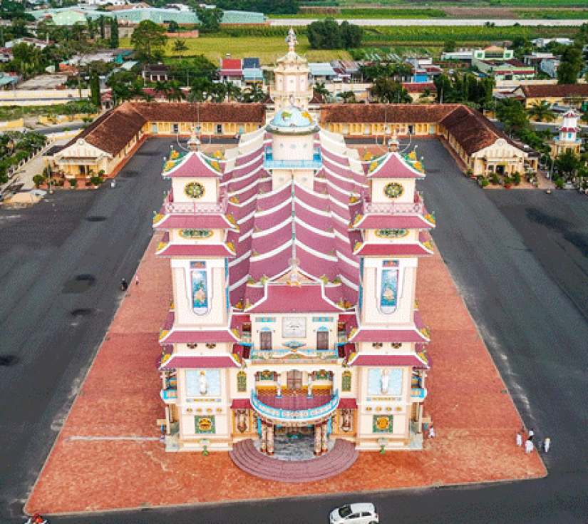 Tour Tây Ninh – Núi Bà Đen – Tòa Thánh Cao Đài (1 ngày)