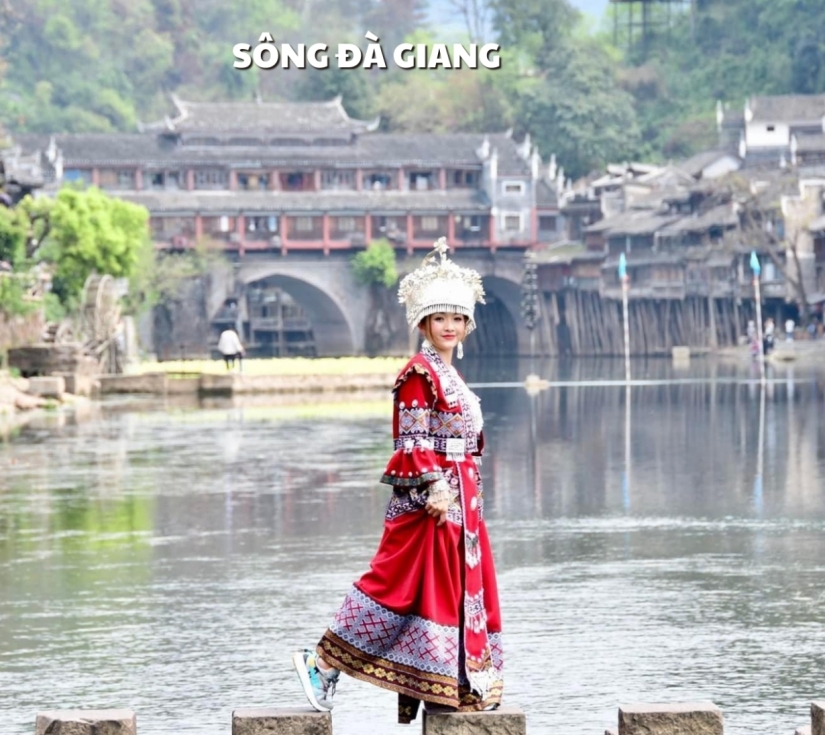 Trương Gia Giới - Phượng Hoàng Cổ Trấn – Thiên Môn Sơn - Hồ Bảo Phong 6 Ngày 5 Đêm