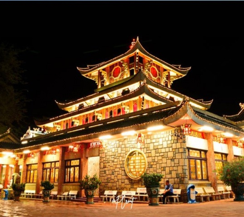 TOUR CHÂU ĐỐC VIẾNG BÀ MIẾU BÀ CHÚA XỨ NÚI SAM – NÚI CẤM/RỪNG TRÀM TRÀ SƯ