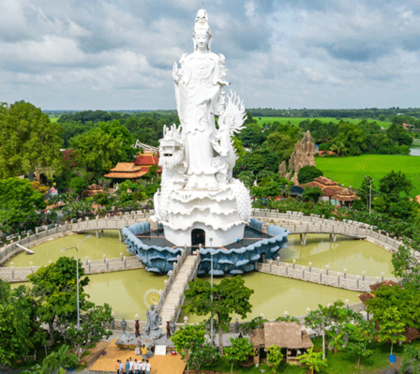 Tour Tây Ninh – Núi Bà Đen – Tòa Thánh Cao Đài (1 ngày)