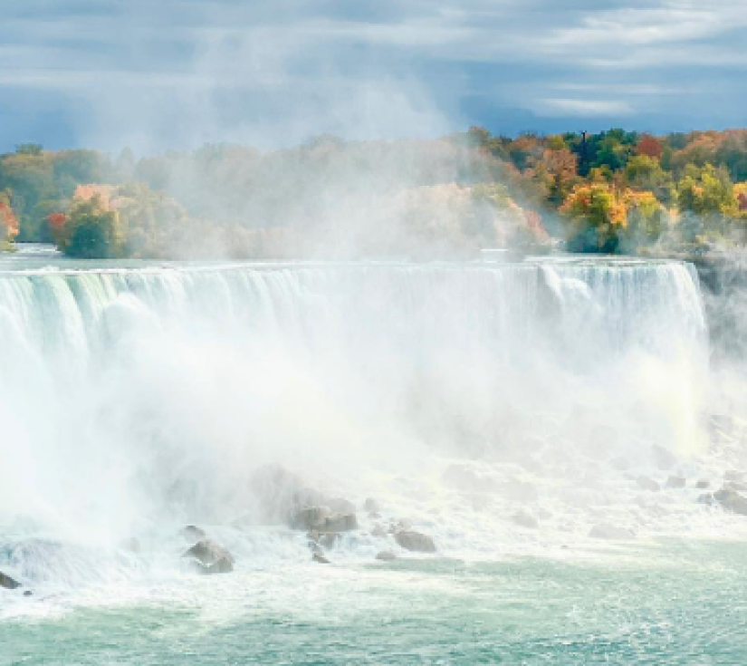 DU LỊCH ĐÔNG - TÂY CANADA   TORONTO – NIAGARA FALLS – THOUSAND ISLANDS  OTTAWA – VANCOUVER – VICTORIA 