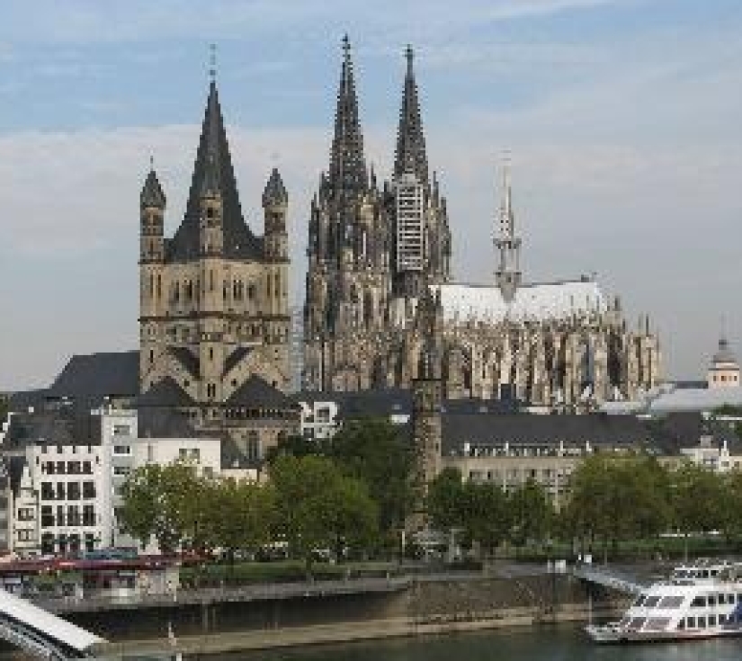 ĐỨC - HÀ LAN – BỈ - LUXEMBOURG – PHÁP 9 ngày 8 đêm