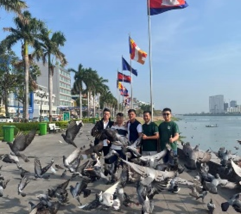 CAMBODIA - MÙA NƯỚC NỔI 