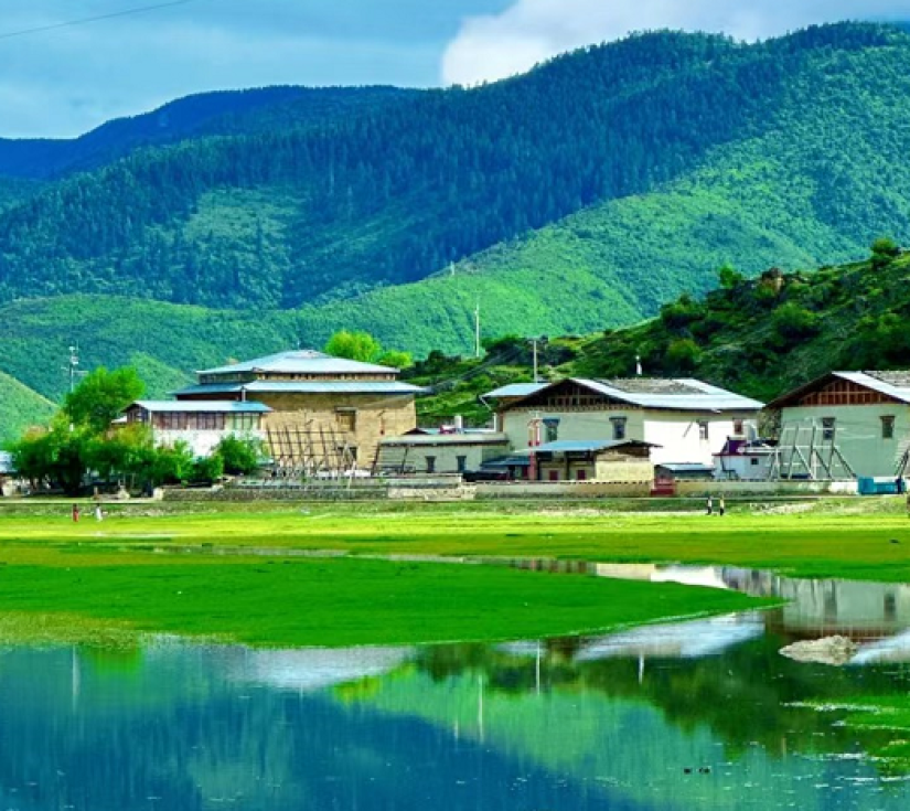 TRƯƠNG GIA GIỚI PHƯỢNG HOÀNG CỔ TRẤN 
