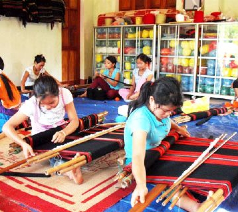 KHÁM PHÁ VỊNH VĨNH HY - THÁP CHÀM POKLONG GARAI 
