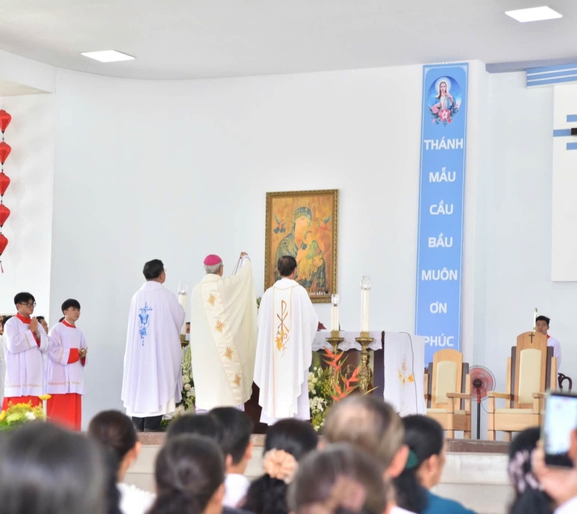 Hành Hương Đức Mẹ La Mã – Vui Chơi Lan Vương