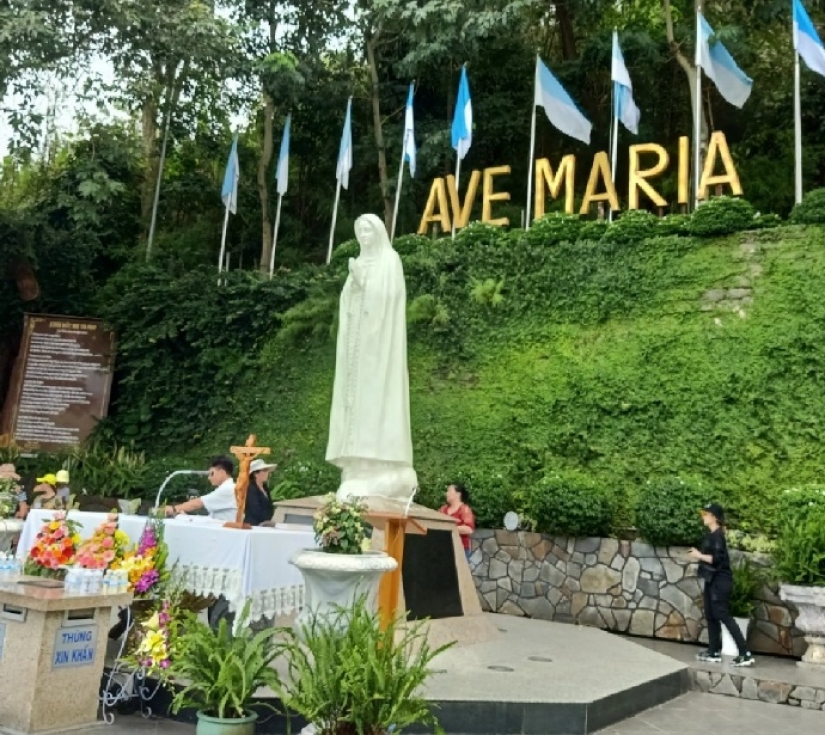 Tour Hành Hương Đức Mẹ Tà Pao - Núi Cúi 1N1Đ