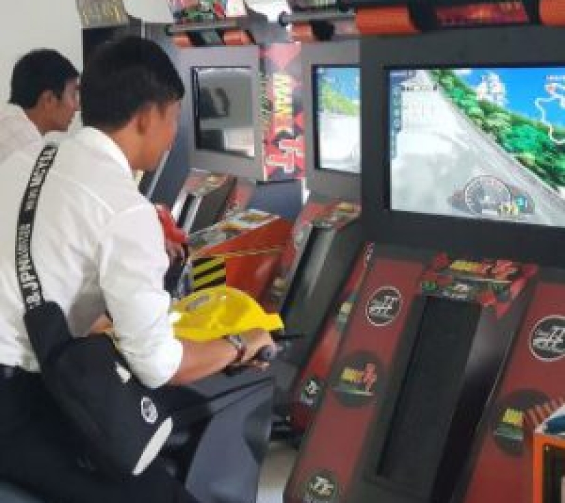 RẠCH GẦM XOÀI MÚT  CÔNG VIÊN GIẢI TRÍ KITTYD & MINNIED