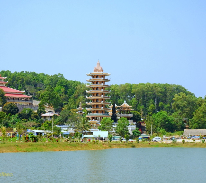 CHÙA BÀ  CHÚA XỨ  – NÚI CẤM - KHU DU LỊCH LÂM VIÊN 
