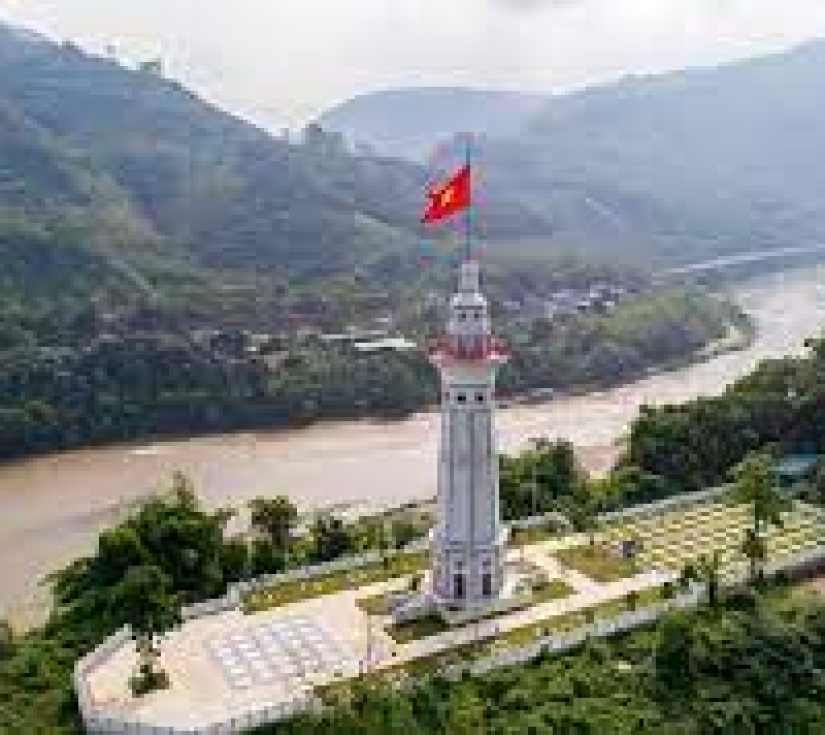 HÀ NỘI -  SAPA - MOANA - FANSIPAN- BẢN CÁT CÁT KHÁM PHÁ MẢNH ĐẤT ĐỊA ĐẦU Y TÝ - LŨNG PÔ