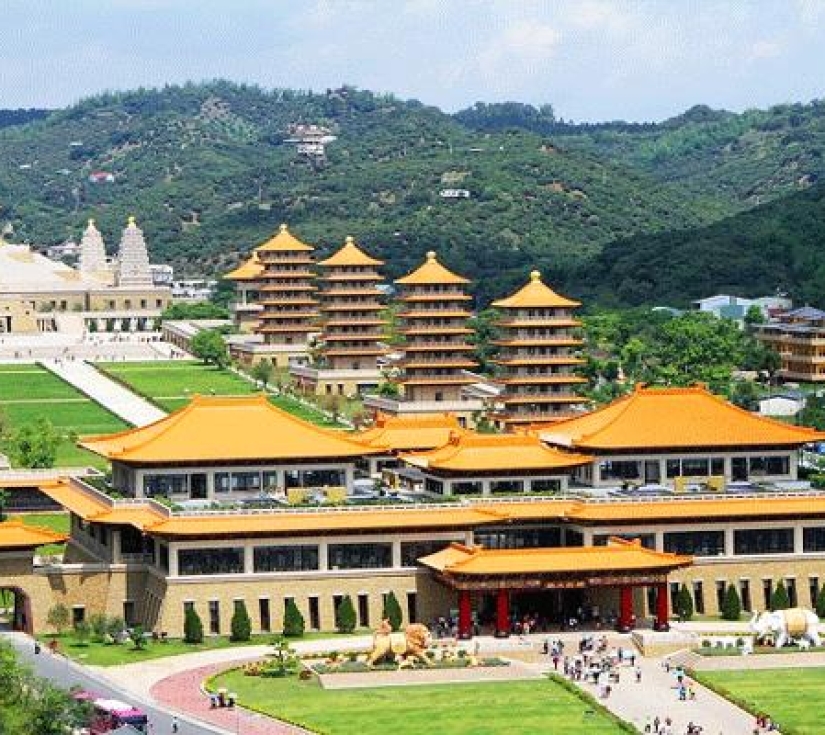 Tour du lịch Đài Loan mùa thu  CAO HÙNG – ĐÀI TRUNG - ĐÀI BẮC