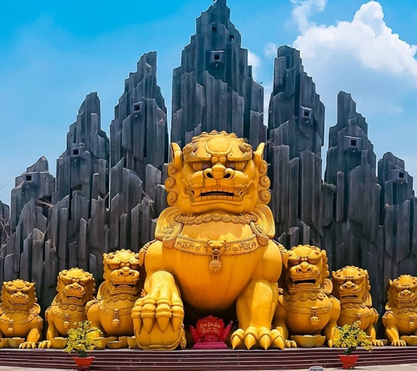 SUỐI TIÊN - GIANG SƠN BÁCH THÚ