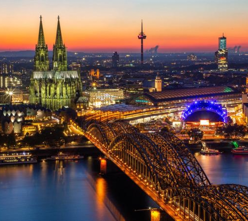 ĐỨC - HÀ LAN – BỈ - LUXEMBOURG – PHÁP 9 ngày 8 đêm
