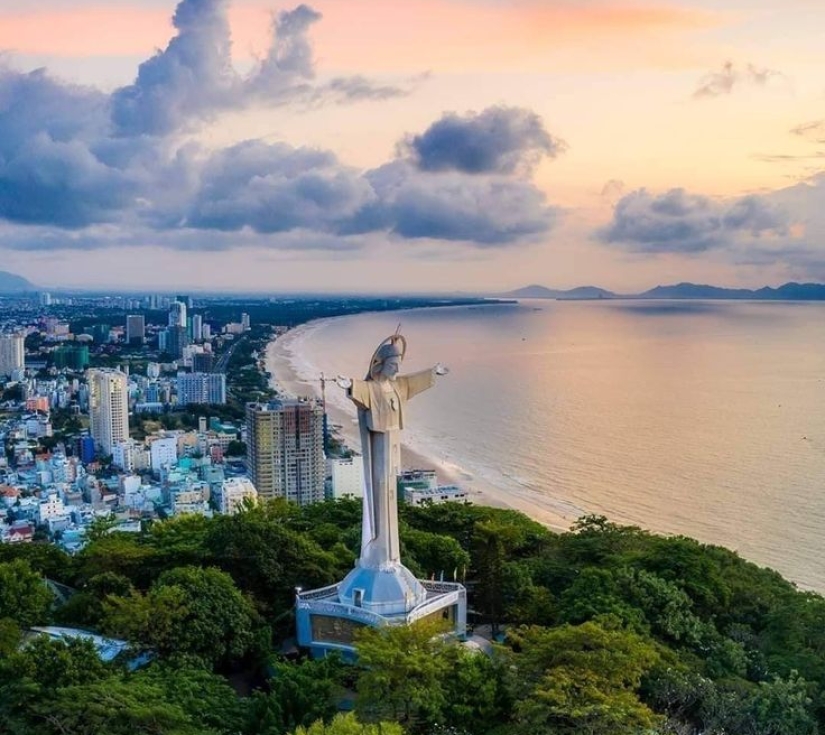  KHỞI HÀNH AN GIANG:  TOUR CÁP TREO NÚI BÀ ĐEN – TÂY NINH – BIỂN VŨNG TÀU/ 2 NGÀY 2  ĐÊM 