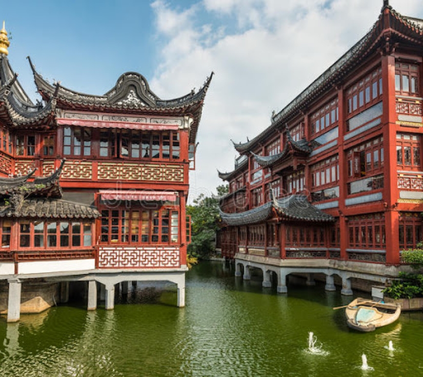 TRƯƠNG GIA GIỚI PHƯỢNG HOÀNG CỔ TRẤN 