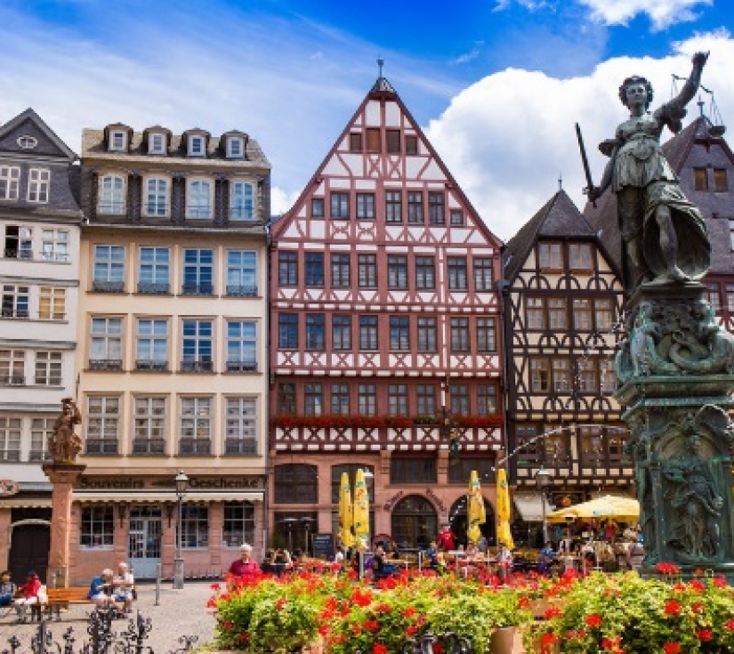 PARIS - LUXEMBOURG – FRANKFURT – COLOGNE  – BRUSSELS -ZAANSE SCHANS-AMSTERDAM                                                                  