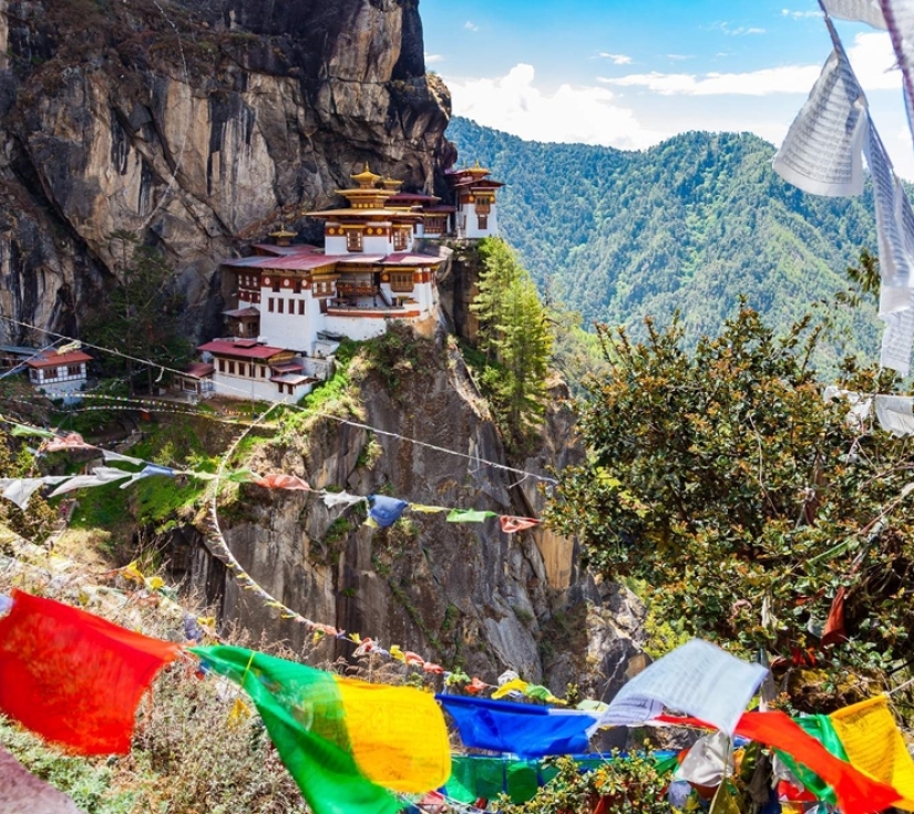 TOUR BHUTAN: PARO - THIMPHU - PUNAKHA 5N4Đ