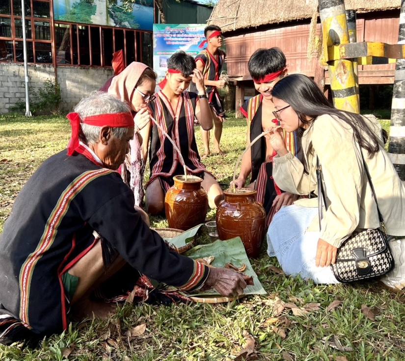 TOUR TREKKING TÂY NGUYÊN 