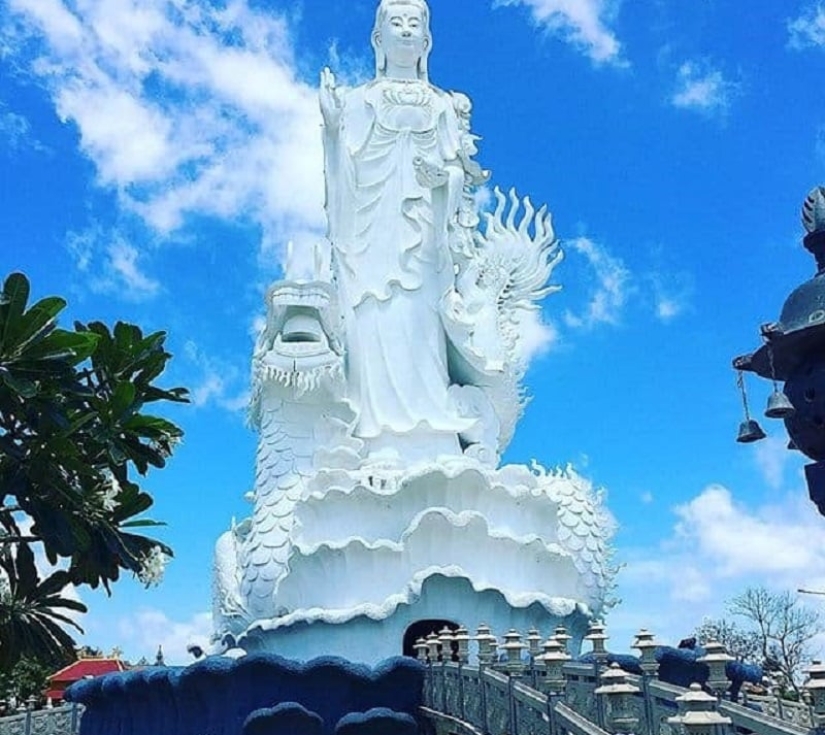 Tour Tây Ninh – Núi Bà Đen – Tòa Thánh Cao Đài (1 ngày)