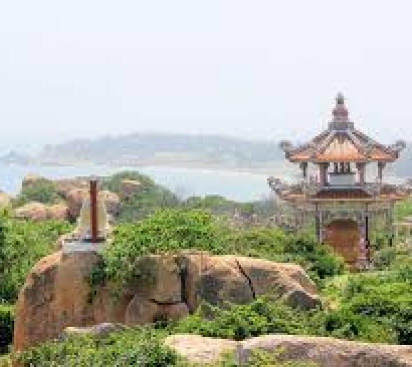 CỔ THẠCH – CHÙA HANG