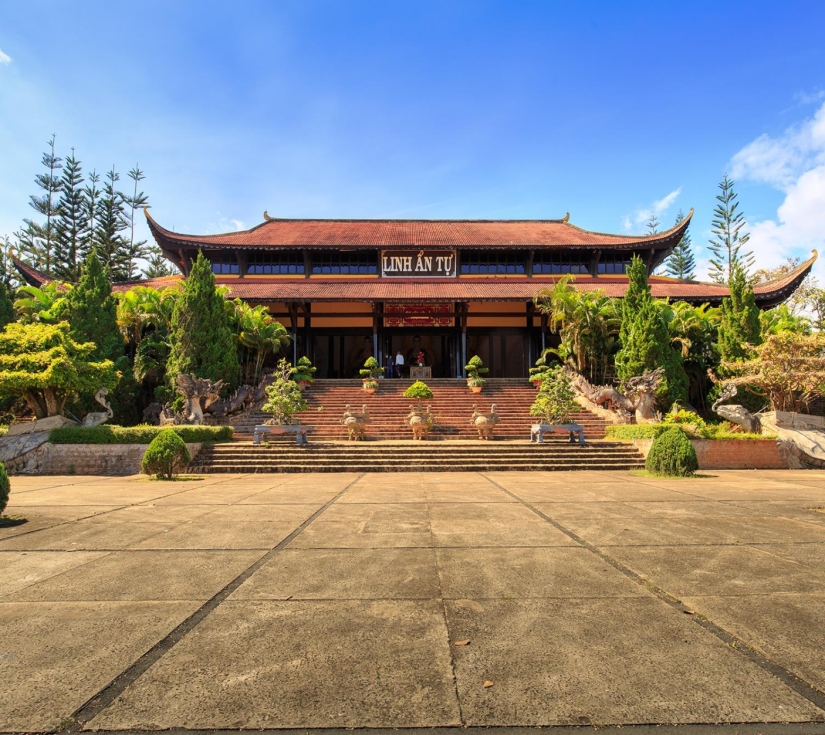 Tour 10 chùa Bảo Lộc – Hành trình tâm linh giữa núi rừng