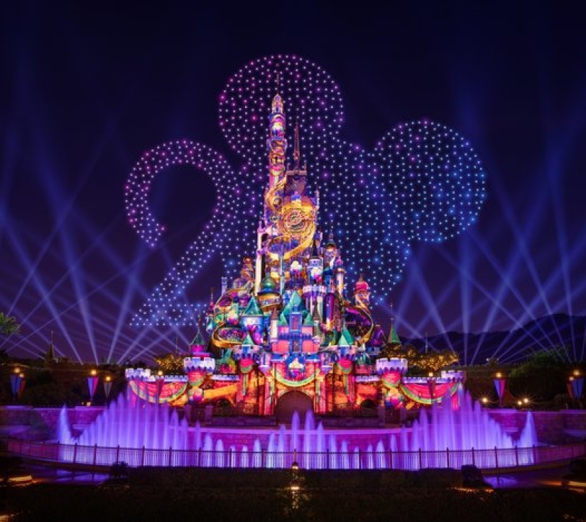 HONGKONG VỊNH NƯỚC CẠN - DISNEYLAND - TÂY CỬU LONG - CỬU LONG THÀNH TRAI (4 Ngày 3 Đêm)