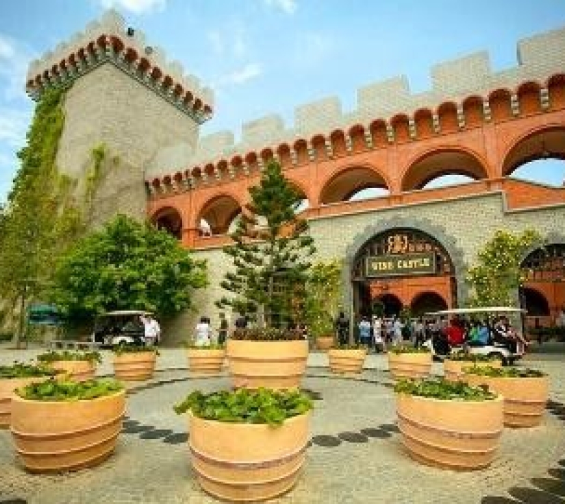 TOUR CÙ LAO CÂU – THIÊN ĐƯỜNG SAN HÔ – CỔ THẠCH TỰ – MŨI NÉ