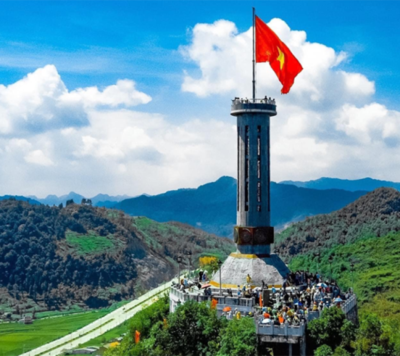 HÀ NỘI - HÀ GIANG - LŨNG CÚ - ĐÈO MÃ PHÌ LÈNG – SÔNG NHO QUẾ - SAPA – FANSIPAN