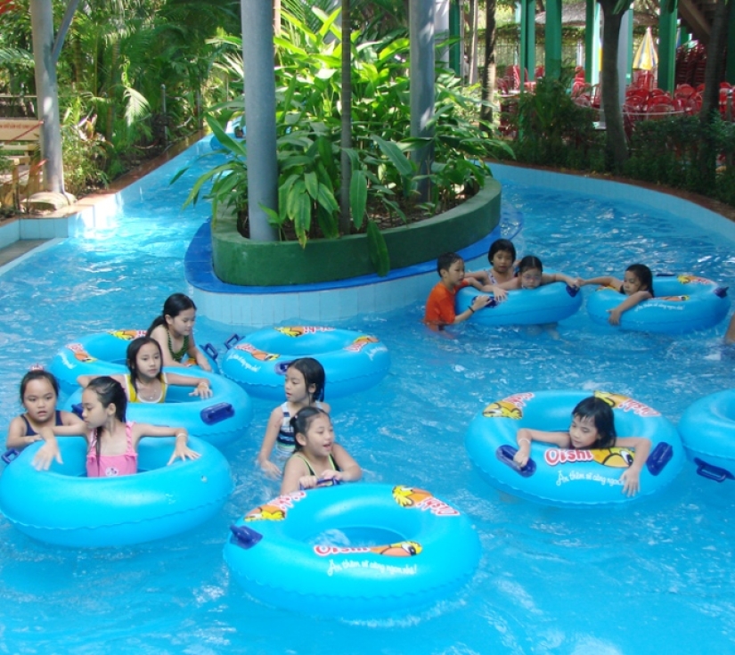 DINH ĐỘC LẬP - ĐẦM SEN NƯỚC