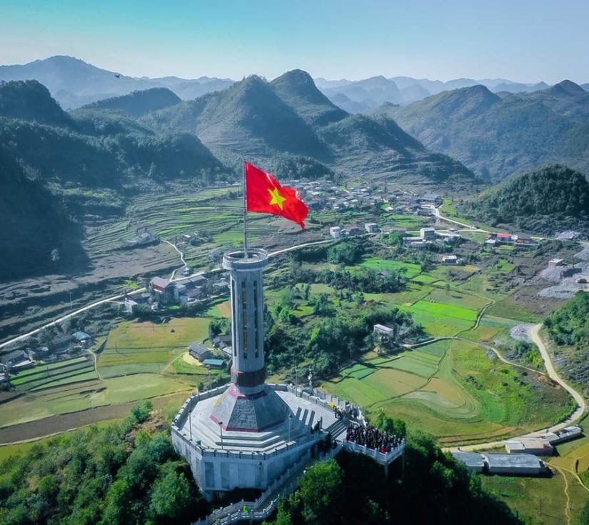 HÀ NỘI - HÀ GIANG - LŨNG CÚ - ĐÈO MÃ PHÌ LÈNG – SÔNG NHO QUẾ - SAPA – FANSIPAN