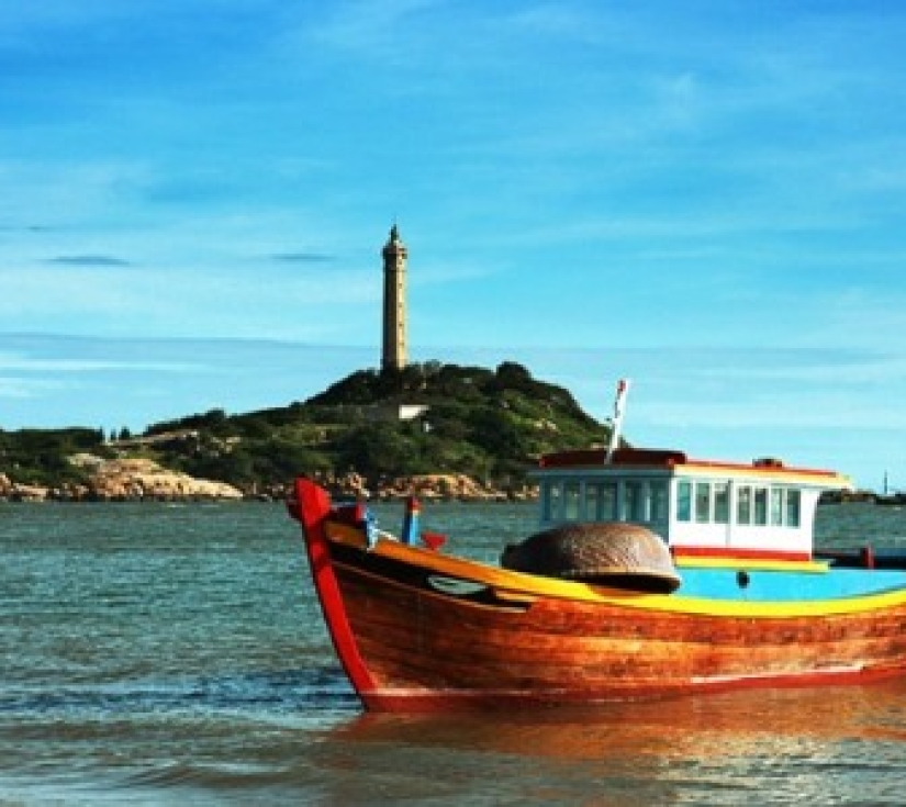 Tour Xe Lửa Phú Yên 3N3Đ – Khám Phá Cao Nguyên Vân Hòa, Gành Đá Dĩa, Tháp Nghinh Phong