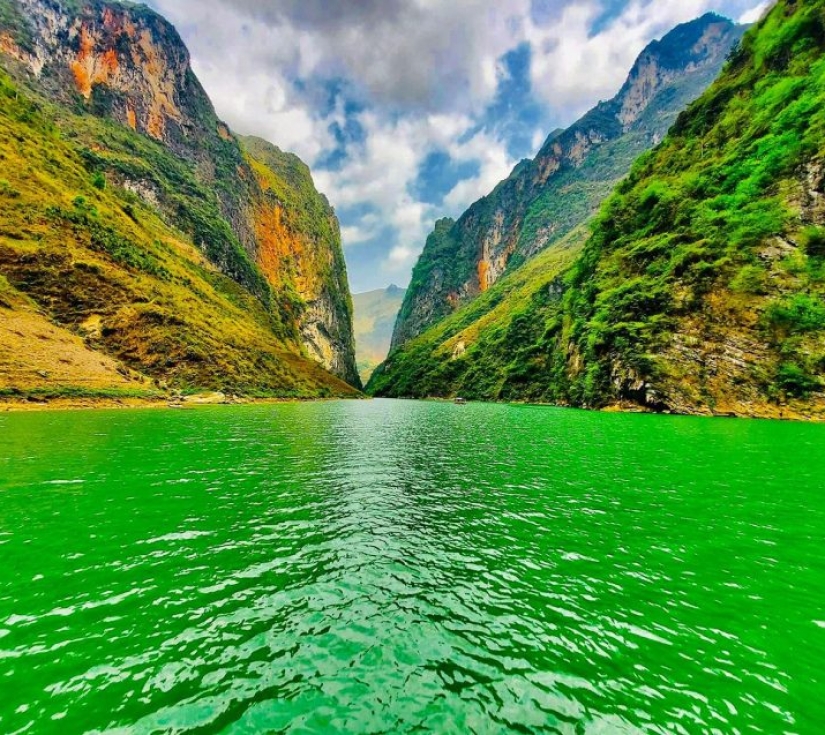 HÀ NỘI - HÀ GIANG - LŨNG CÚ - ĐÈO MÃ PHÌ LÈNG – SÔNG NHO QUẾ - SAPA – FANSIPAN