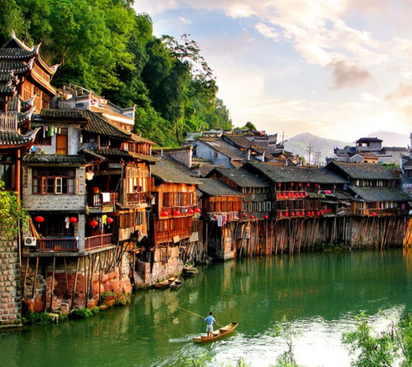 Trương Gia Giới - Phượng Hoàng Cổ Trấn – Thiên Môn Sơn - Hồ Bảo Phong 6 Ngày 5 Đêm