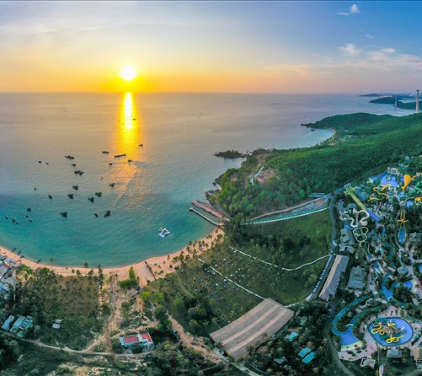 Du Lịch Phú Quốc 3N2Đ – Trải Nghiệm Grand World, Lặn Ngắm San Hô & Show Venice