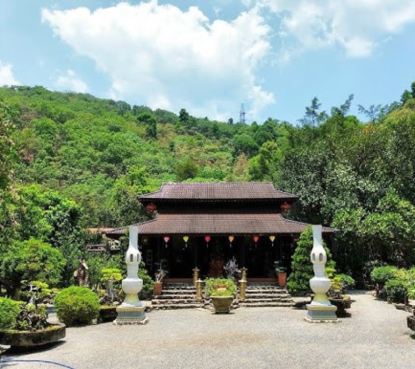 TOUR HÀNH HƯƠNG 10 CHÙA – BẢO LỘC
