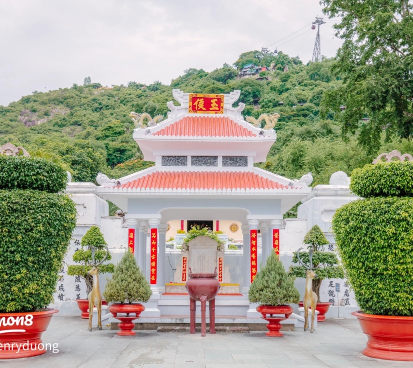 TOUR CHÂU ĐỐC VIẾNG BÀ MIẾU BÀ CHÚA XỨ NÚI SAM – NÚI CẤM/RỪNG TRÀM TRÀ SƯ