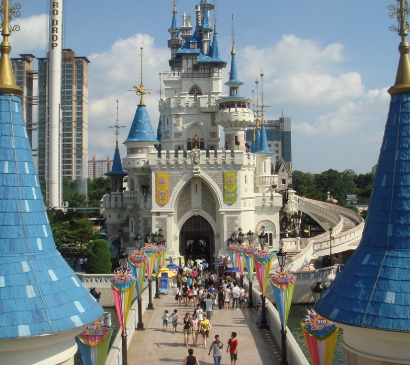 SEOUL – NAMI – LOTTE WORLD – NAMSAN – CHECK-IN HOT TREND (5 Ngày 4 Đêm)