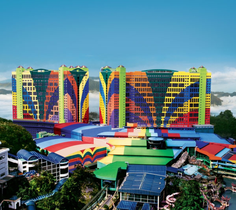 Tour liên tuyến Singapore – Malaysia: Bay Vietjet Air, ăn buffet BBQ, nghỉ khách sạn 4 sao