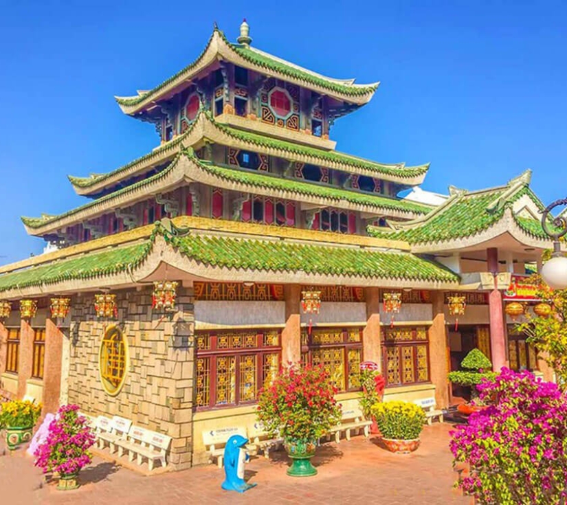 TOUR MIỀN TÂY 1 NGÀY: Miếu Bà Chúa Xứ – Rừng Tràm Trà Sư – Chợ Tịnh Biên