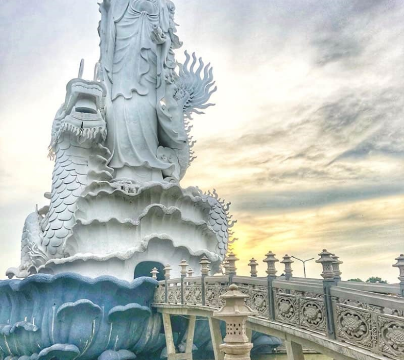 Tour Tây Ninh – Núi Bà Đen – Tòa Thánh Cao Đài (1 ngày)