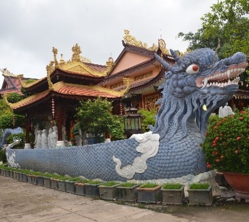 Tour hành hương Viếng Thập Tự Vũng Tàu – Chiêm bái 10 ngôi chùa linh thiêng trong ngày