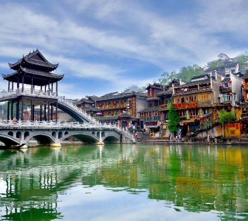 ÂN THI – TRƯƠNG GIA GIỚI – PHƯỢNG HOÀNG CỔ TRẤN