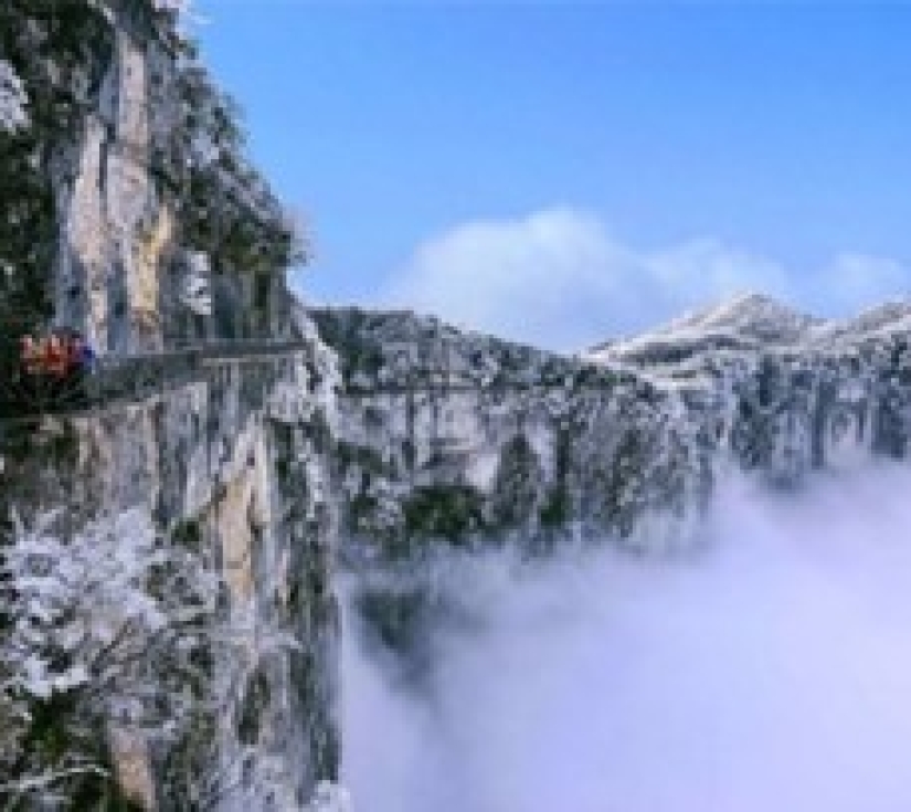 ÂN THI – TRƯƠNG GIA GIỚI – PHƯỢNG HOÀNG CỔ TRẤN