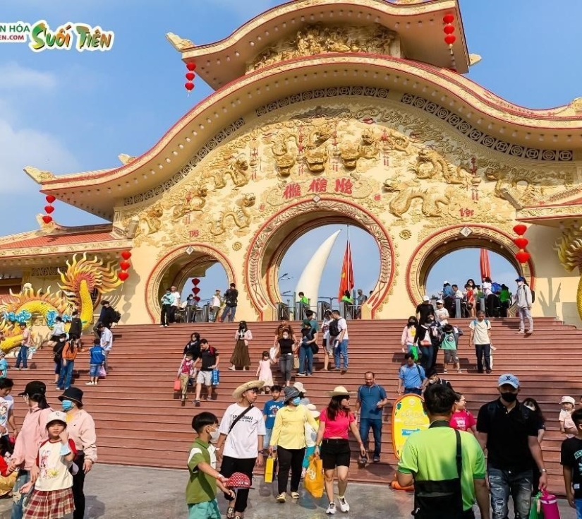 Khám Phá Suối Tiên Bằng Metro – Biển Xanh, Trái Ngọt & Nghệ Thuật