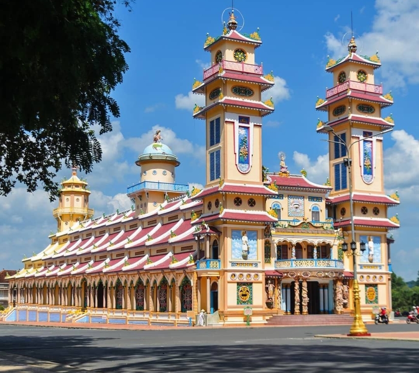  TOUR HÀNH HƯƠNG TÂY NINH: TP. Hồ Chí Minh – Núi Bà Đen – Tòa Thánh Tây Ninh