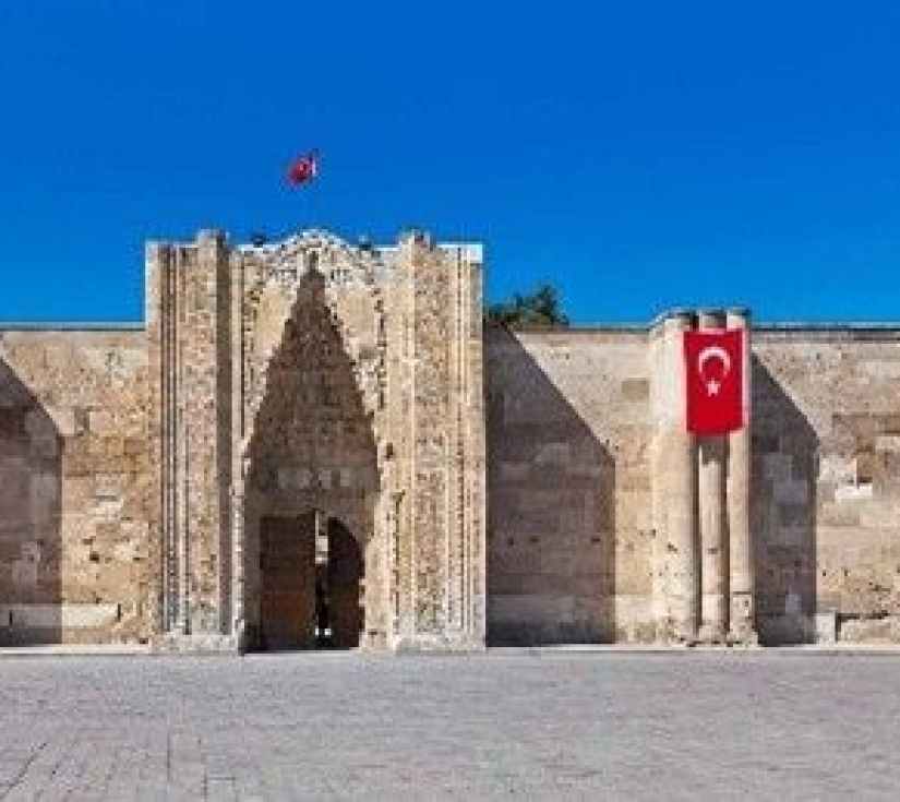 ISTANBUL - CANAKKALE - KUSADASI - PAMUKKALE - KONYA - CAPPADOCIA 8N7Đ