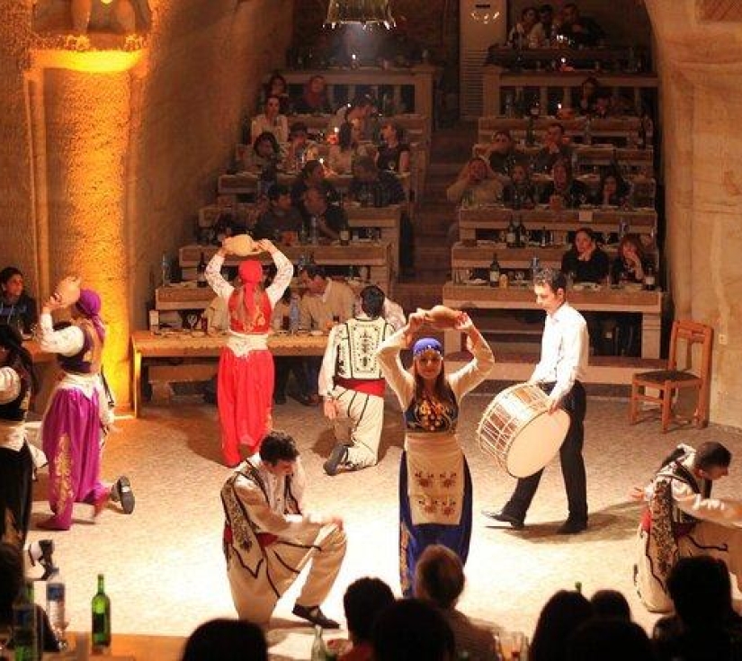 ISTANBUL – CANAKKALE - KUSADASI – CAPPADOCIA - ISTANBUL