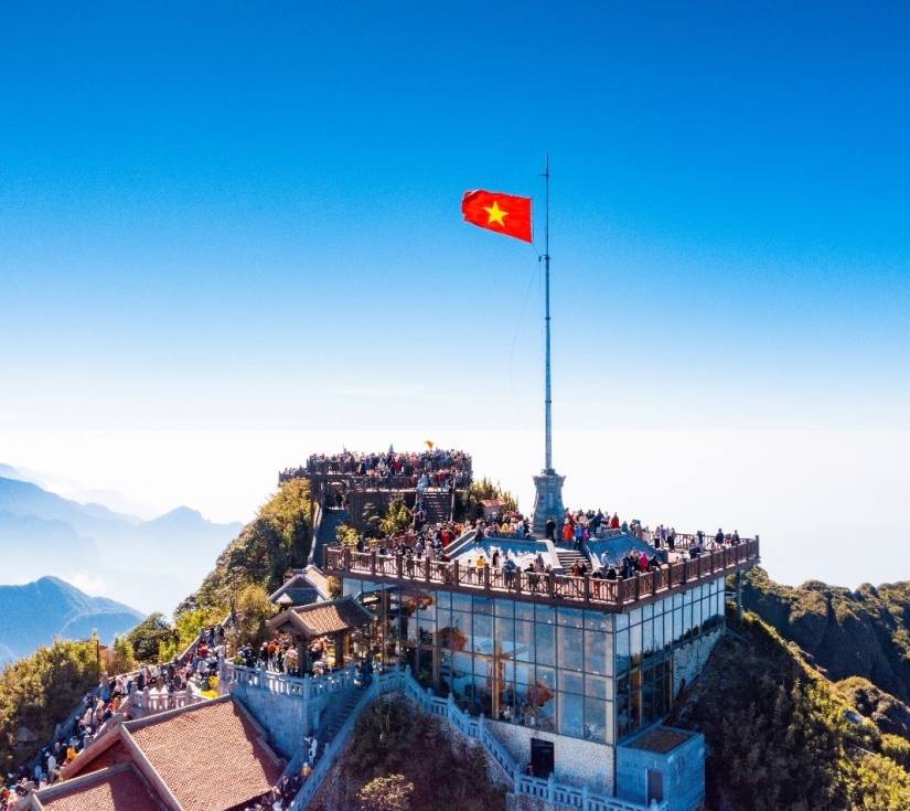 HÀ NỘI - HÀ GIANG - LŨNG CÚ - ĐÈO MÃ PHÌ LÈNG – SÔNG NHO QUẾ - SAPA – FANSIPAN